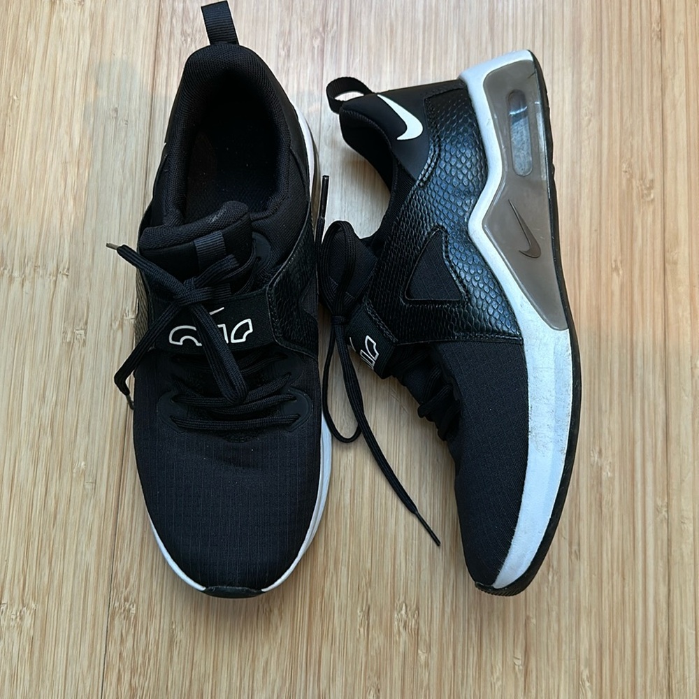 Black Nike Air trainer sneakers